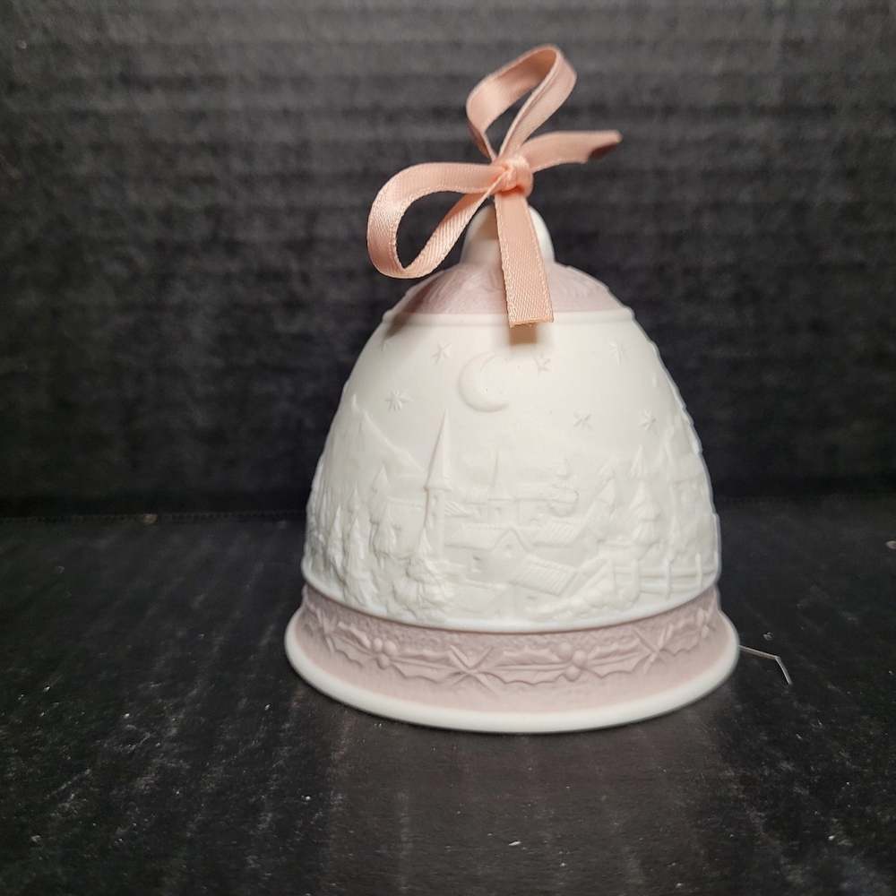 1991 Lladro Campanita Navidad 1.991 Christmas Bell with Pink and White #5803 - Picture 4 of 10